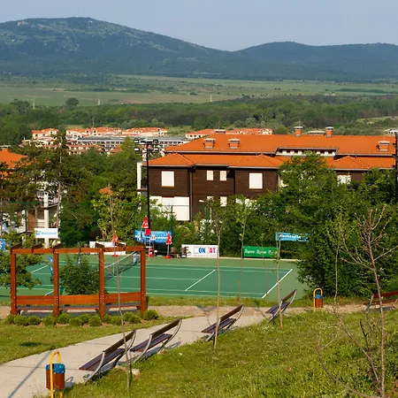 Santa Marina Village 소조폴