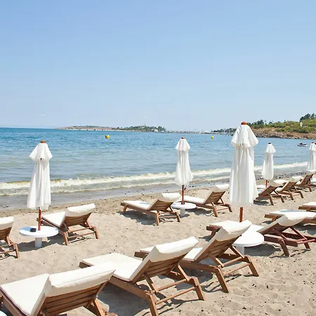 Santa Marina Village 호텔 소조폴