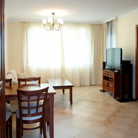 Santa Marina Village 호텔