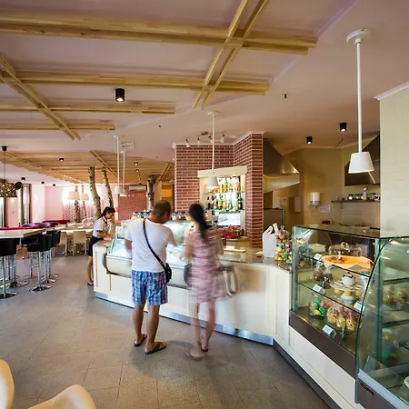 호텔 Santa Marina Village 소조폴