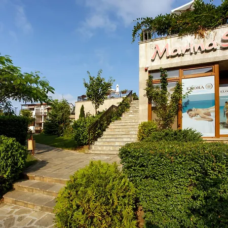 Hotel Santa Marina Village *