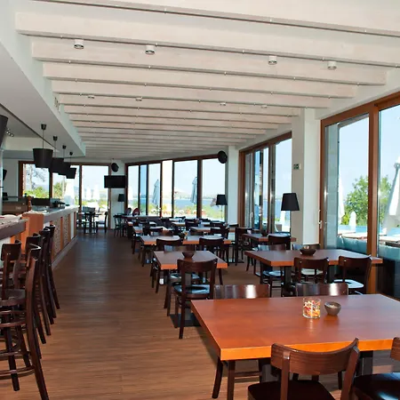 Hotel Santa Marina Village