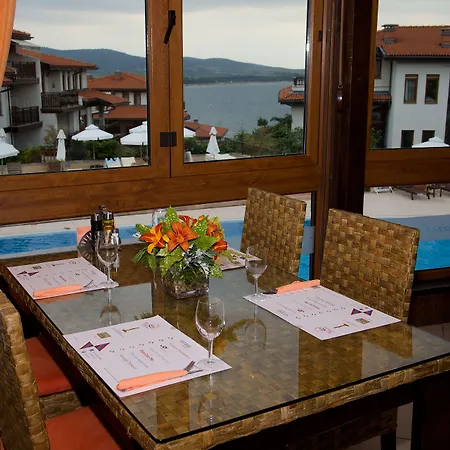 Hotel Santa Marina Village *